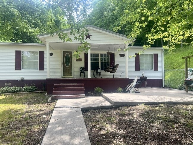 Primary Photo - Home For Lease!!