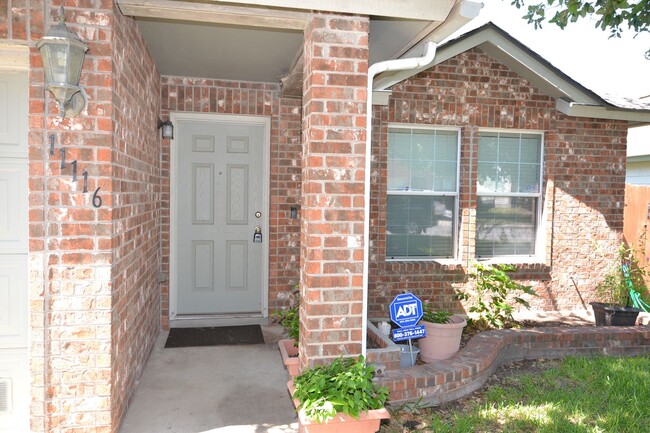 Building Photo - Bedroom 2 Bath Home in Desirable NW Bridge...