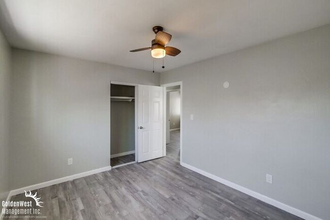 Building Photo - Cozy 3Bdm 1Ba Apartment  in City Heights - MI Special
