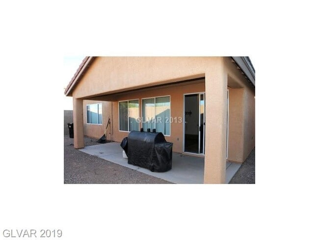 Building Photo - Single Story - 3 bed home located in Hende...