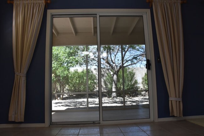 Building Photo - Great House Located in Winterhaven