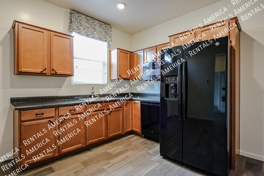 Building Photo - 11039 E Verbina Ln