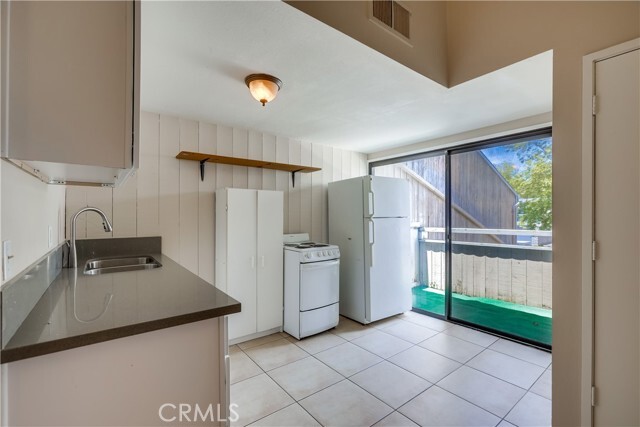 Building Photo - 23521 Ave La Caza