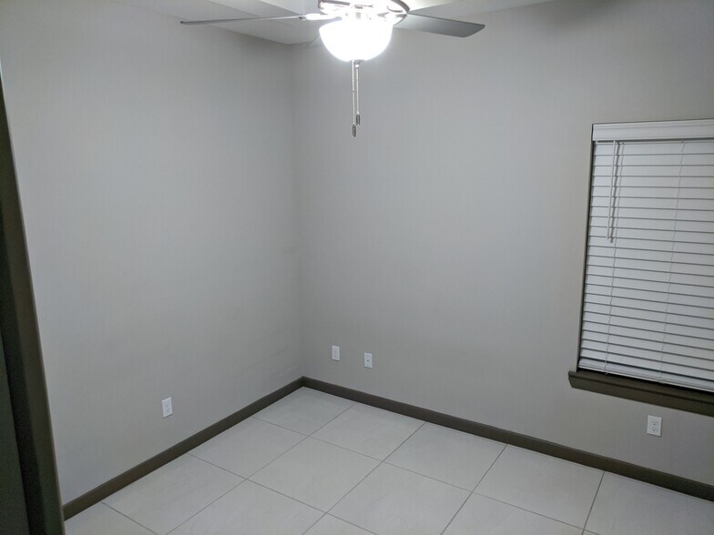 Building Photo - 4012 Whitewing Ave