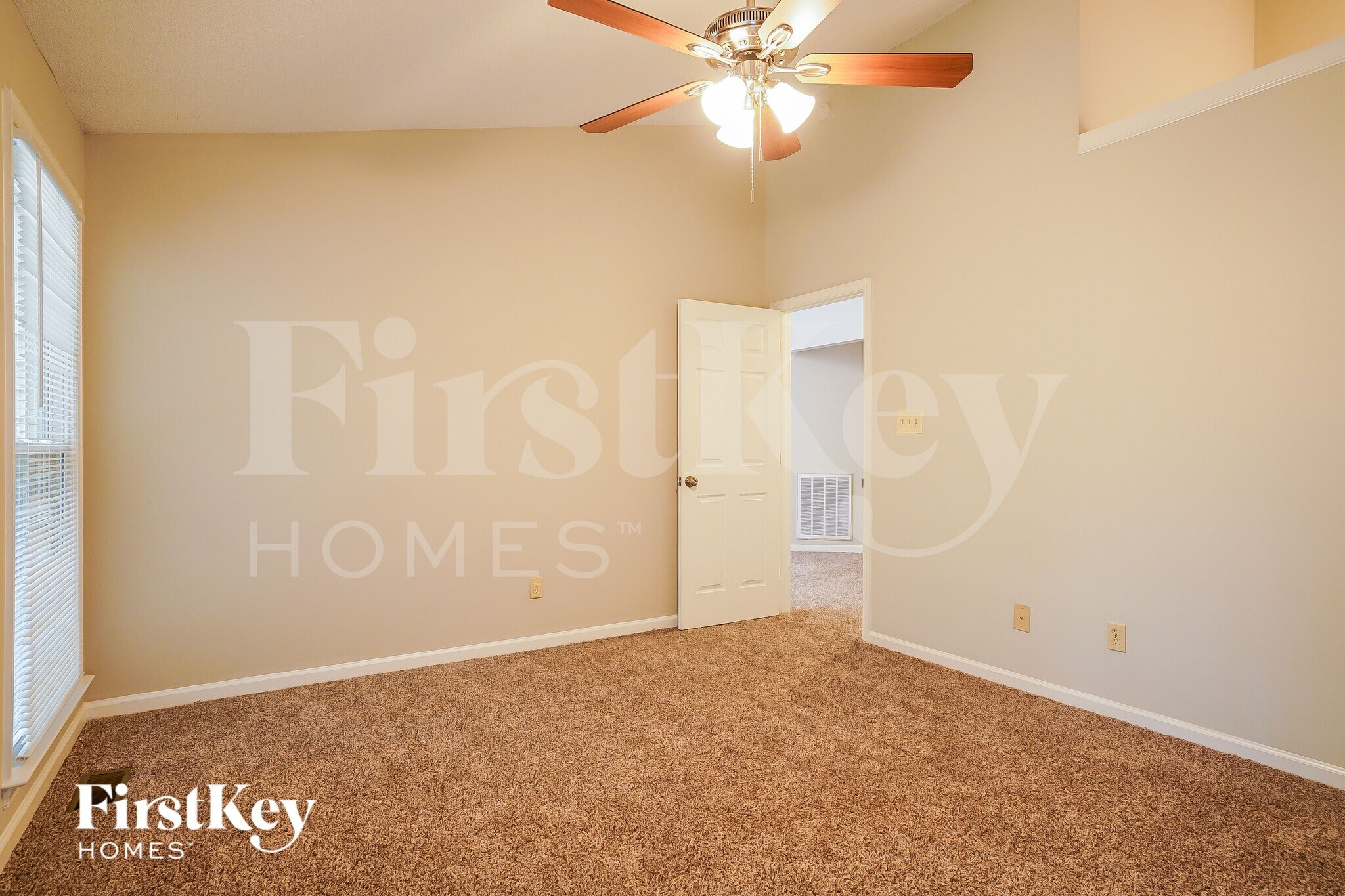 Building Photo - 5208 Wallingford Dr