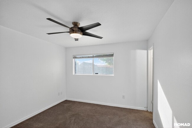 Building Photo - 3029 W Shaw Butte Dr