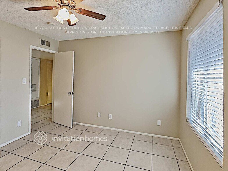 Building Photo - 4206 W Eva St