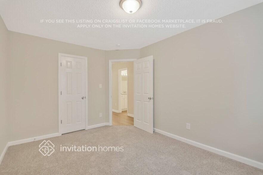 Building Photo - 1446 Chapel Hill Ln SW