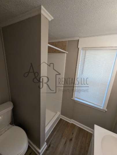 Building Photo - 207 E Park St