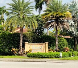 Building Photo - 206 Lakeview Dr E