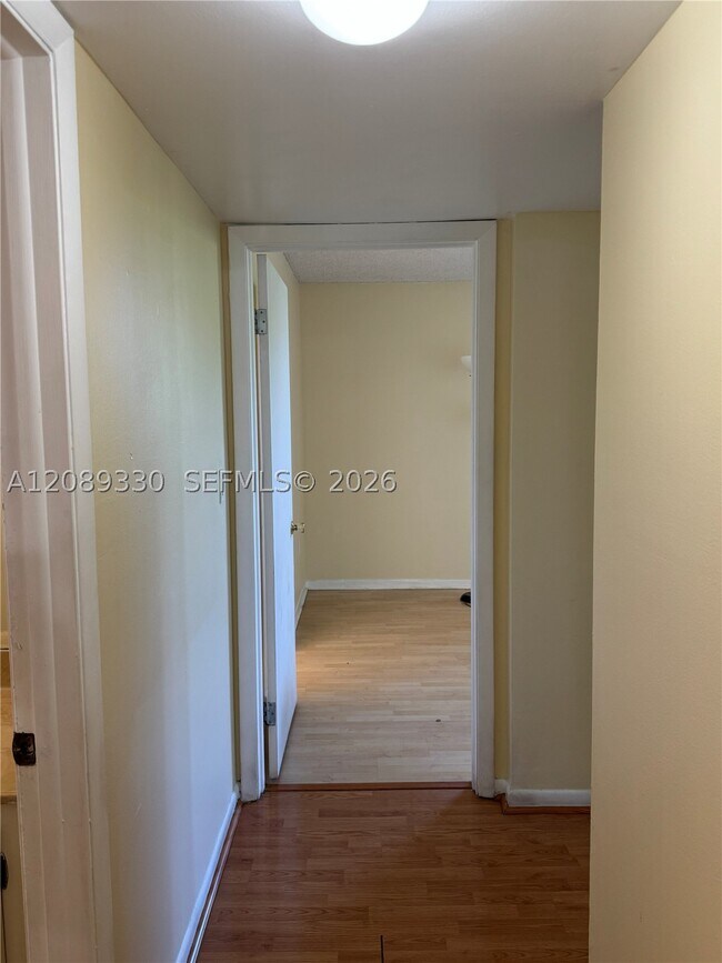 Building Photo - 10855 SW 112th St