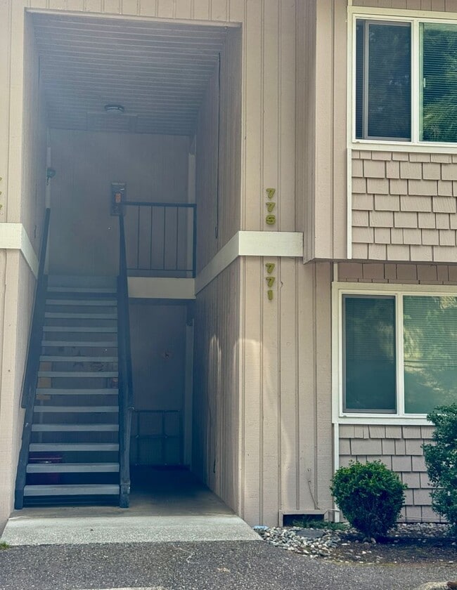 Building Photo - 77X Four-Plex