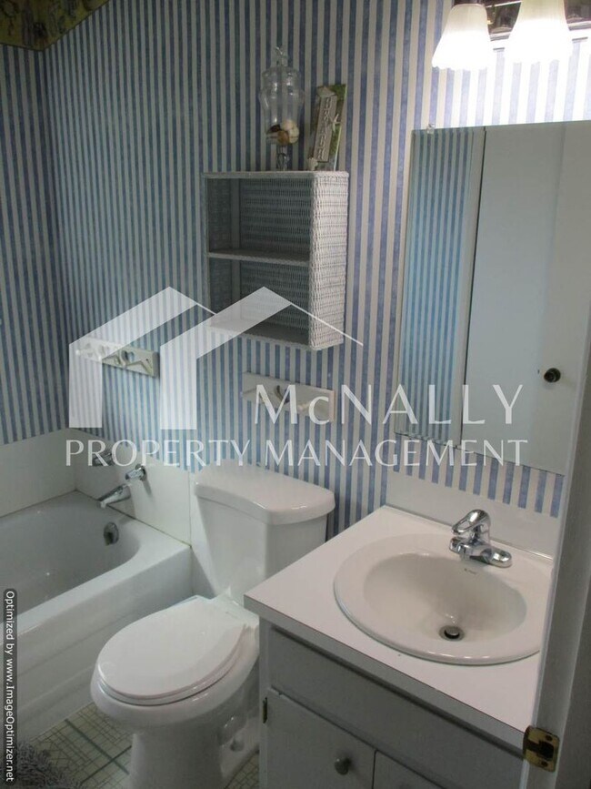 Building Photo - 10706 82nd Ave Ct NW