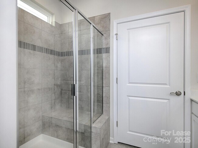 Building Photo - 161 White Apple Wy