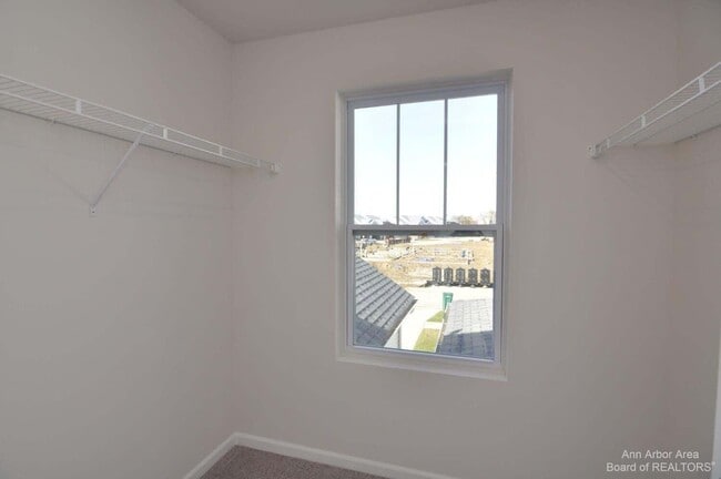 Building Photo - 1104 Salt Springs Dr