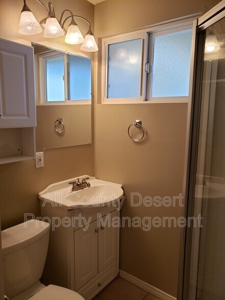 Building Photo - 69844 Pomegranate Ln
