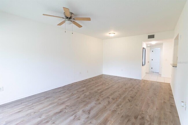 Building Photo - 9510 Newdale Way