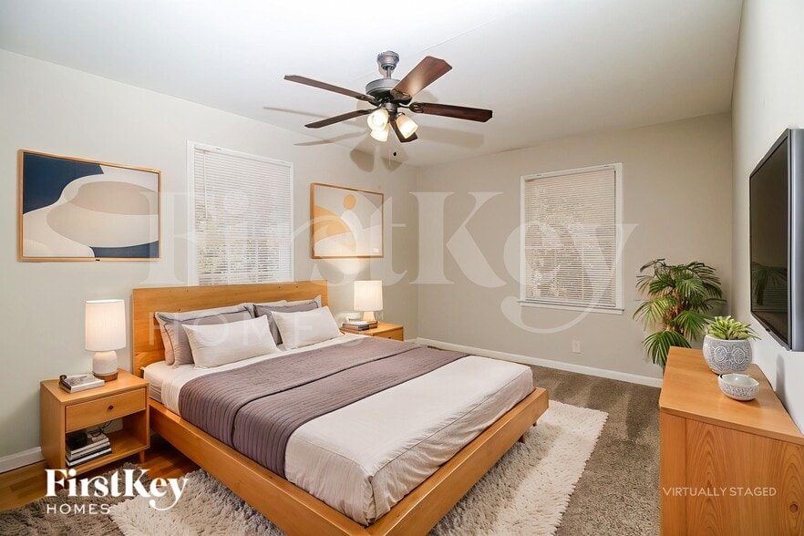 Building Photo - 2030 Chestnut Hill Cir