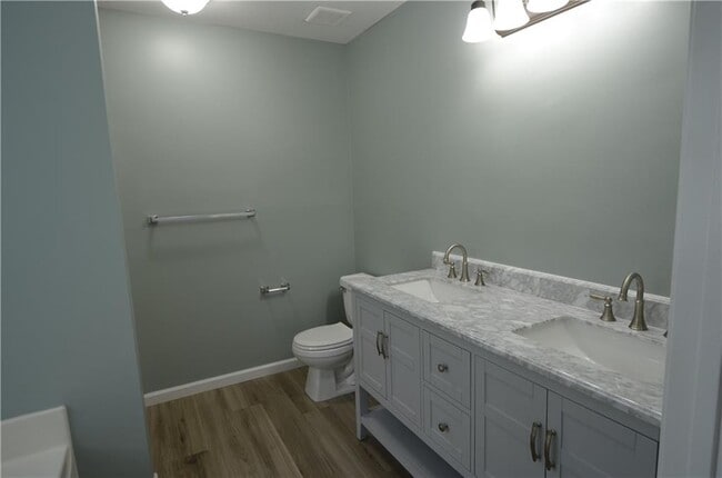 Building Photo - 4131 Sweetsprings Terrace SW