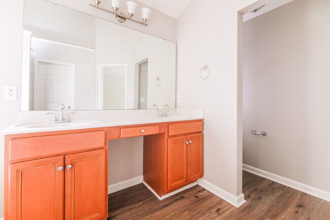 Building Photo - 9301 Doss Ct
