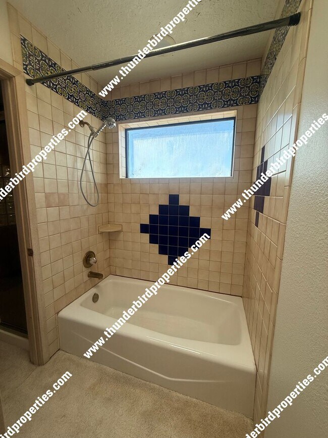 Building Photo - Sandia Heights - Off Tramway