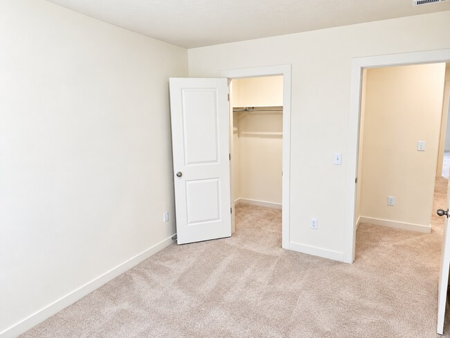 Building Photo - 4385 E Longleaf Ln