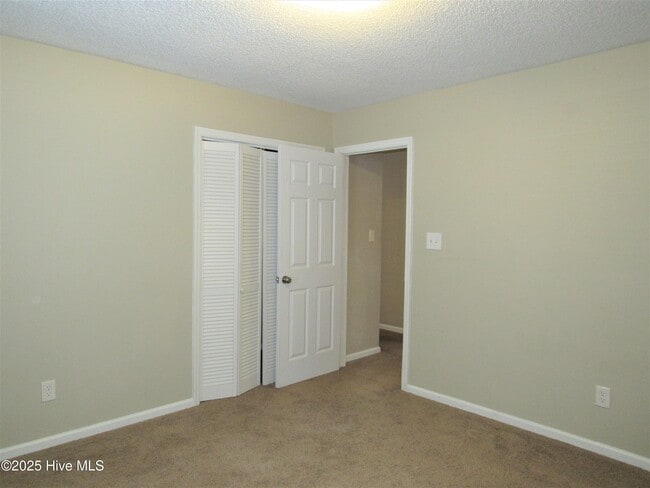 Building Photo - 108 Glenside Ct