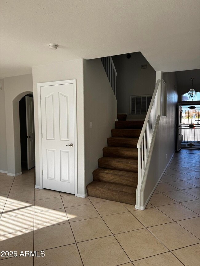 Building Photo - 1921 W Winchester Way