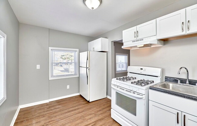 Building Photo - 10272 Niblic Dr