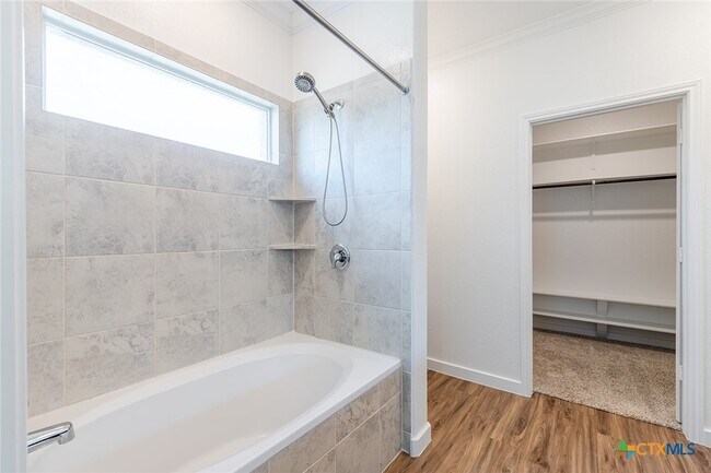 Building Photo - 305 Arnage Dr