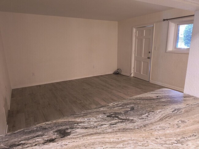 Building Photo - PRICED REDUCED Wonderful 2 Bedroom 1.5 Bathroom condo