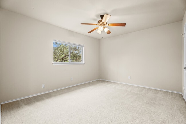 Building Photo - 511 Shannon Rose