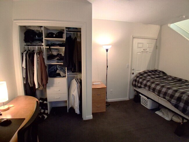 Building Photo - 879 E 350 N