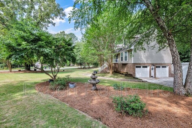 Building Photo - 5501 Heath Row Dr