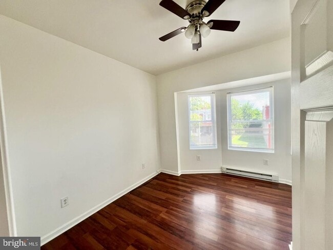 Building Photo - 2106 E Chelten Ave