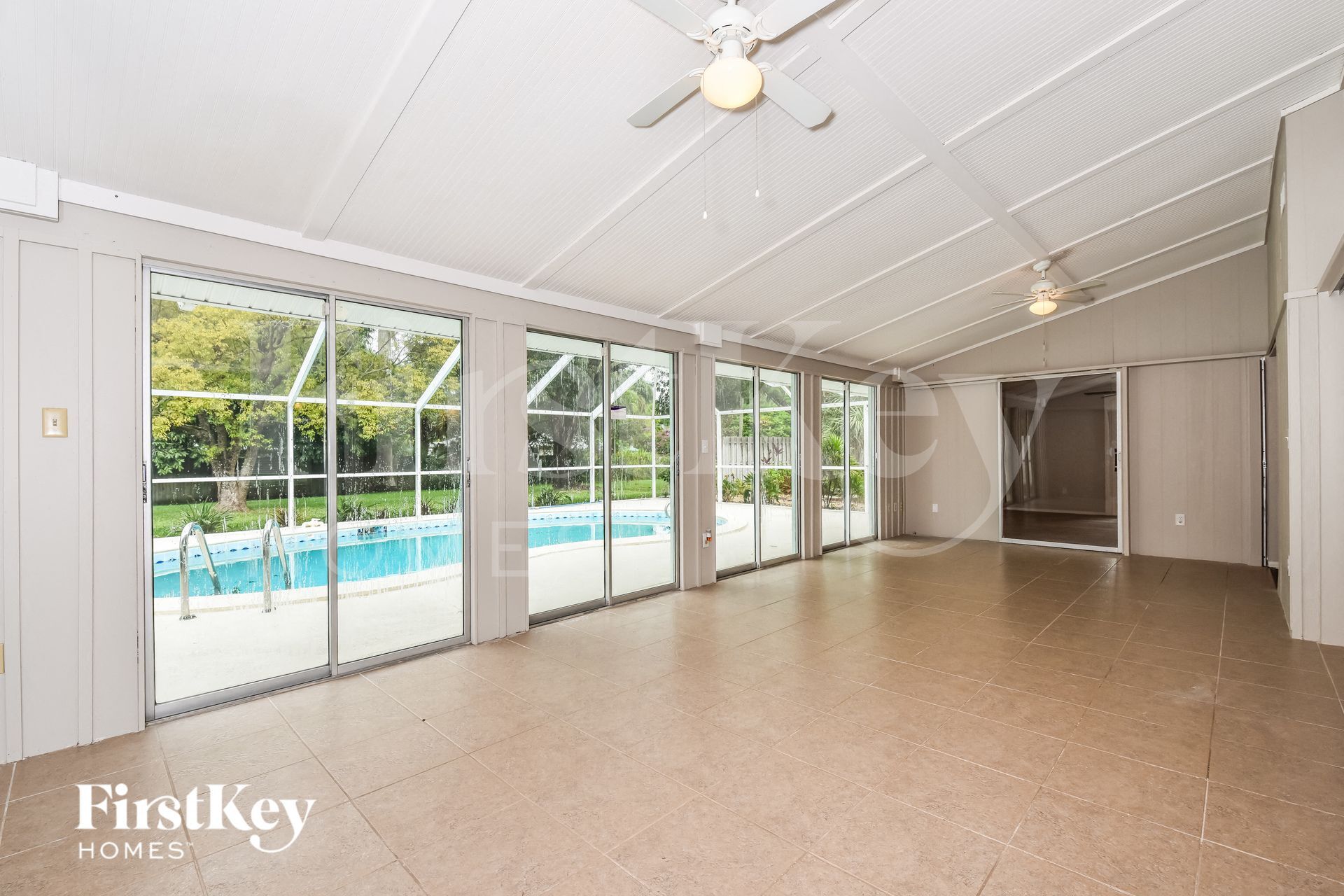 Building Photo - 1419 Argyle Dr