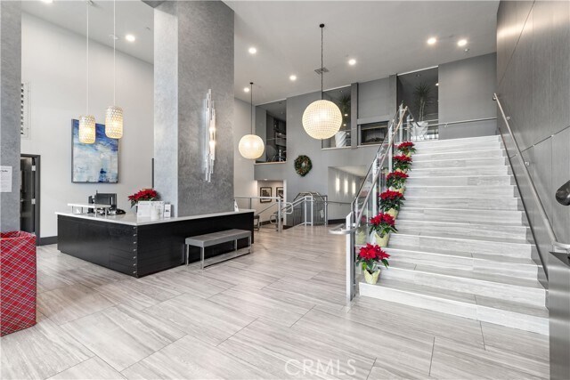 Building Photo - 400 W Ocean Blvd