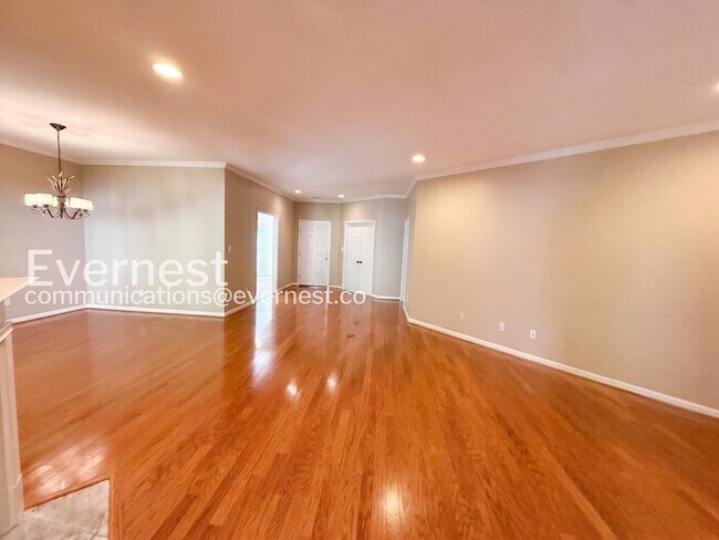 Building Photo - 1200 Berwick Rd