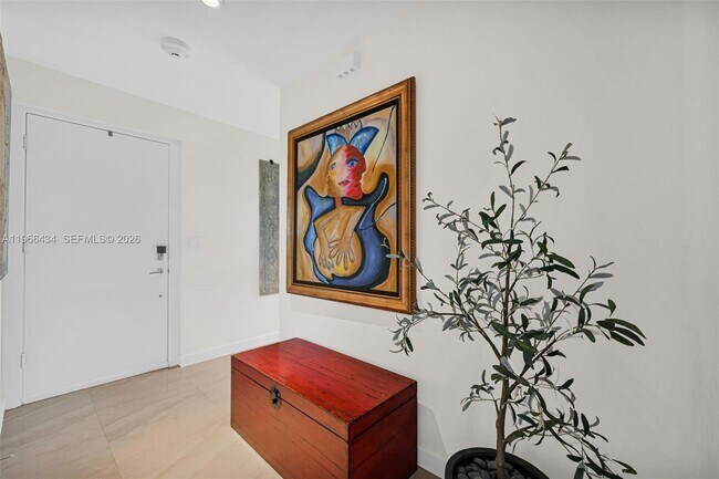 Building Photo - 1900 SE 2nd St