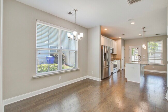 Building Photo - 135 Fulmar Pl