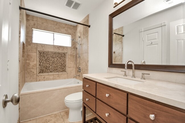 Building Photo - 4003 Perry Knoll Ct