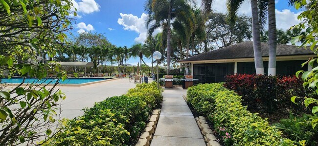 Building Photo - 3507 Oaks Way