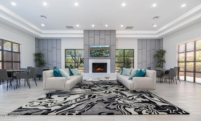 Building Photo - 9735 N 118th Way