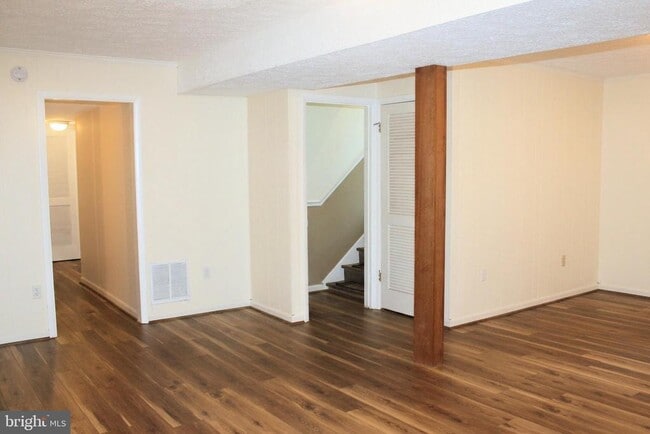 Building Photo - 6416 Albemarle St
