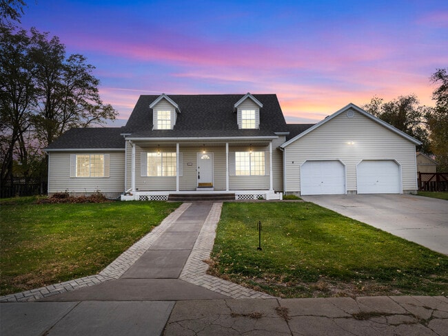 Primary Photo - 283 W Clark St