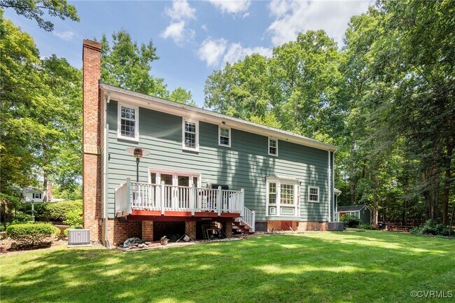 Building Photo - 8057 Beattiemill Dr