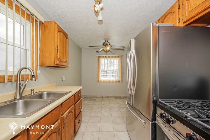 Building Photo - 16315 Westview Ave