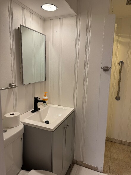 Building Photo - 1317 Ferndale Ave