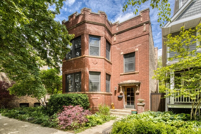 Building Photo - 2152 W Agatite Ave