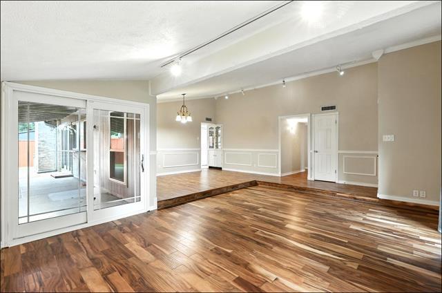 Building Photo - 1824 Castille Dr